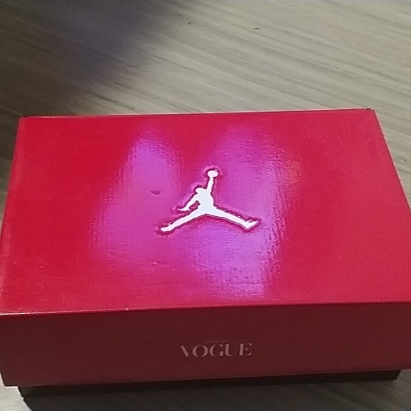 Jordans shoes for women size 8 - Picture 7 of 8